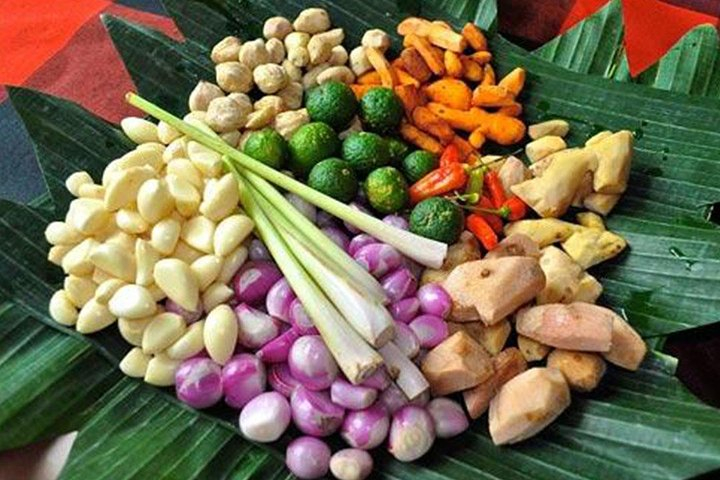 Tiket Balinese Cooking Class With Traditional Morning Market Visit