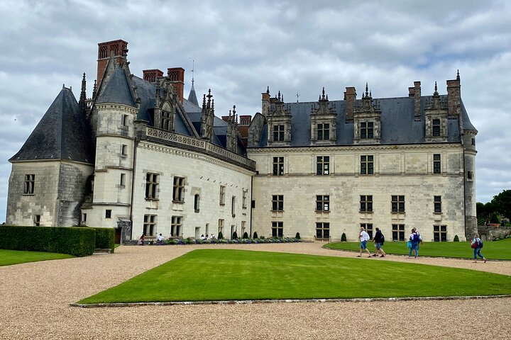 Tiket Day Private Top Loire Valley Castles Trip With Wine