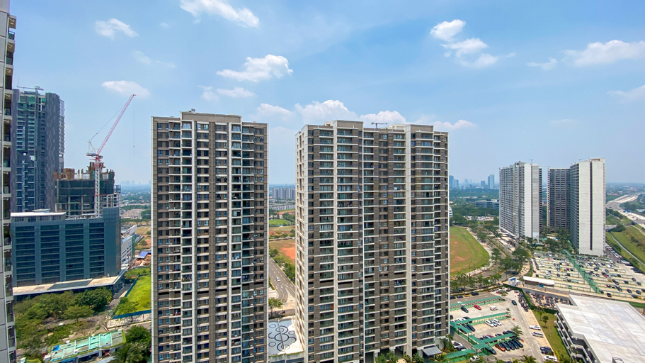 Comfort and Elegant 3BR Apartment Sky House BSD By Travelio