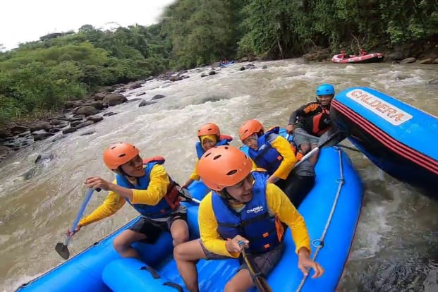 Paket Rafting Caldera Sukabumi