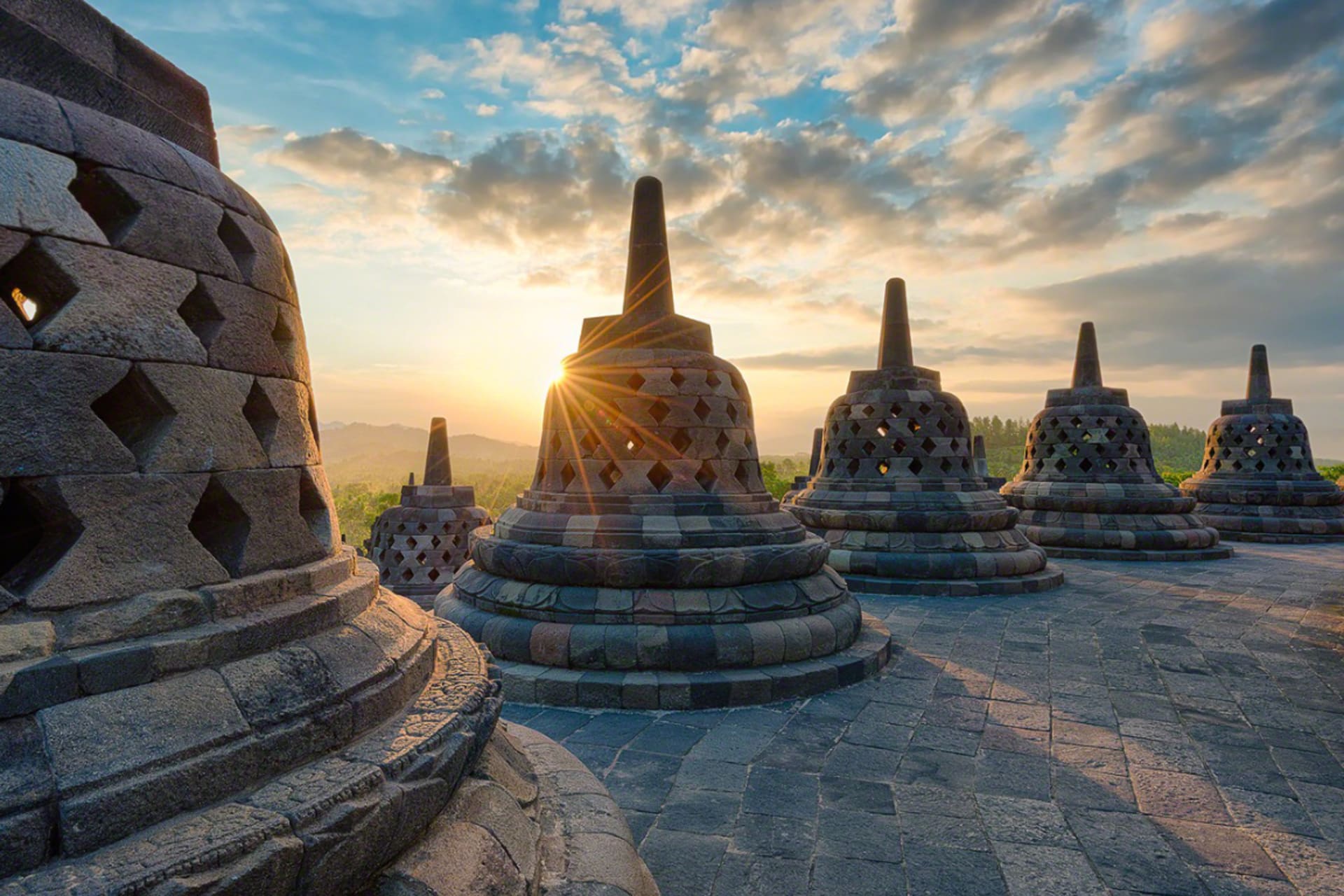 Beli Tiket Masuk Borobudur Sunrise Promo Januari 2023 - tiket.com