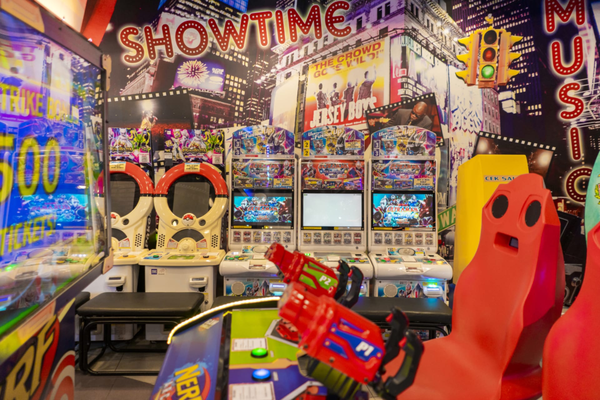 Funworld Pinisi Point Makassar gN3aswXF