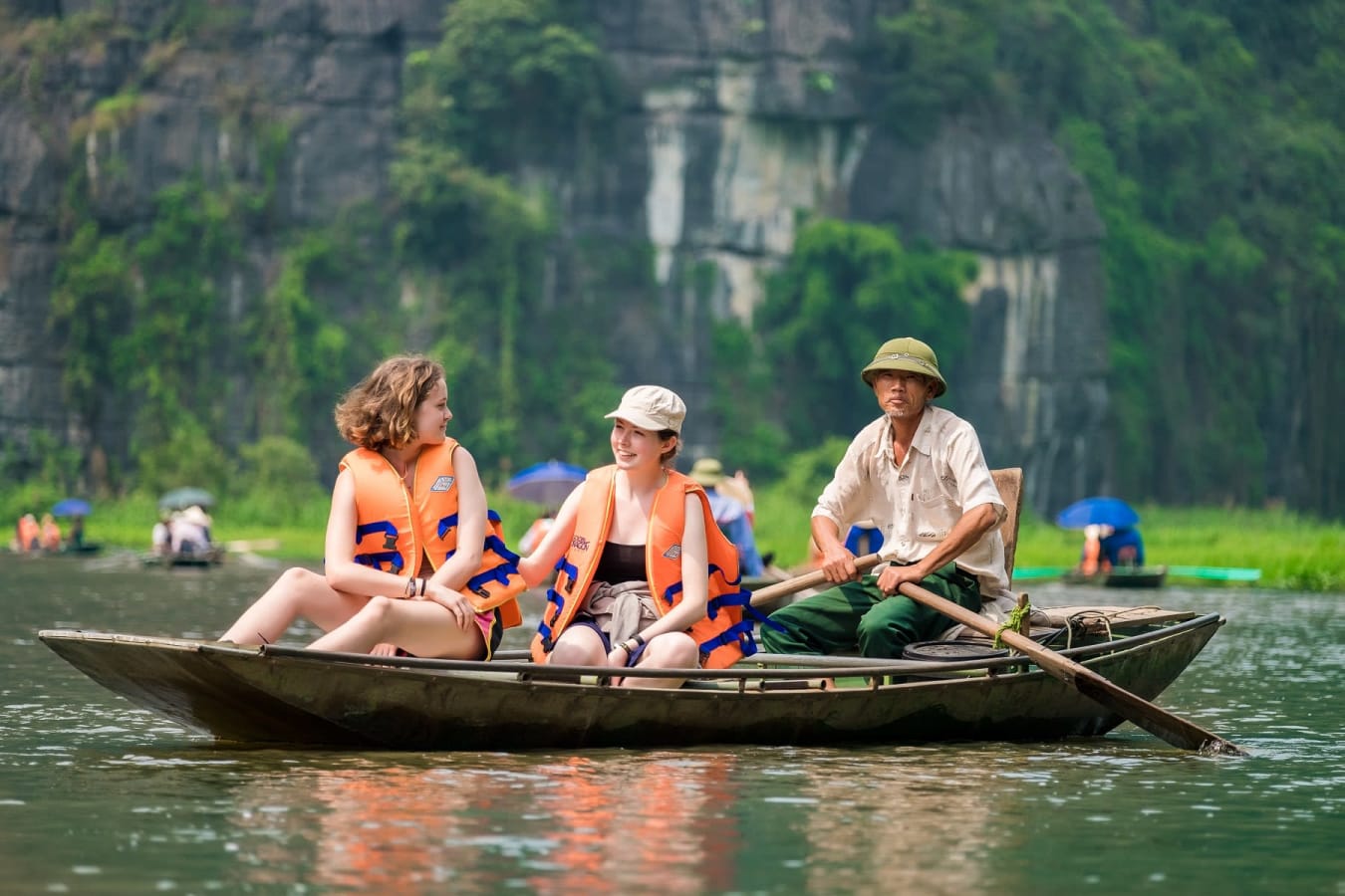 Hoa Lu and Tam Coc Tour from Hanoi QNAc8QFM