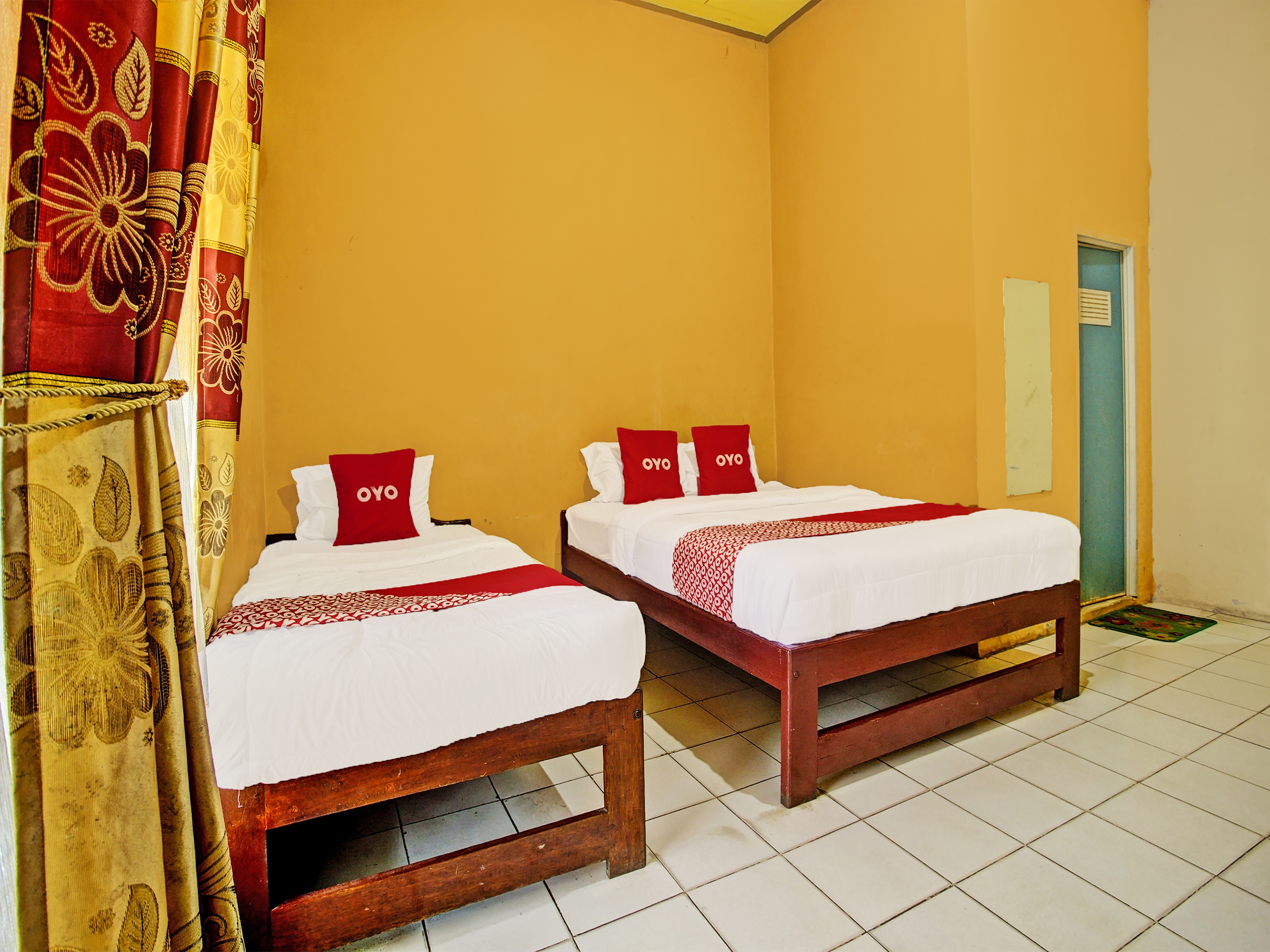 Kamar Keluarga Double atau Ranjang Lain
