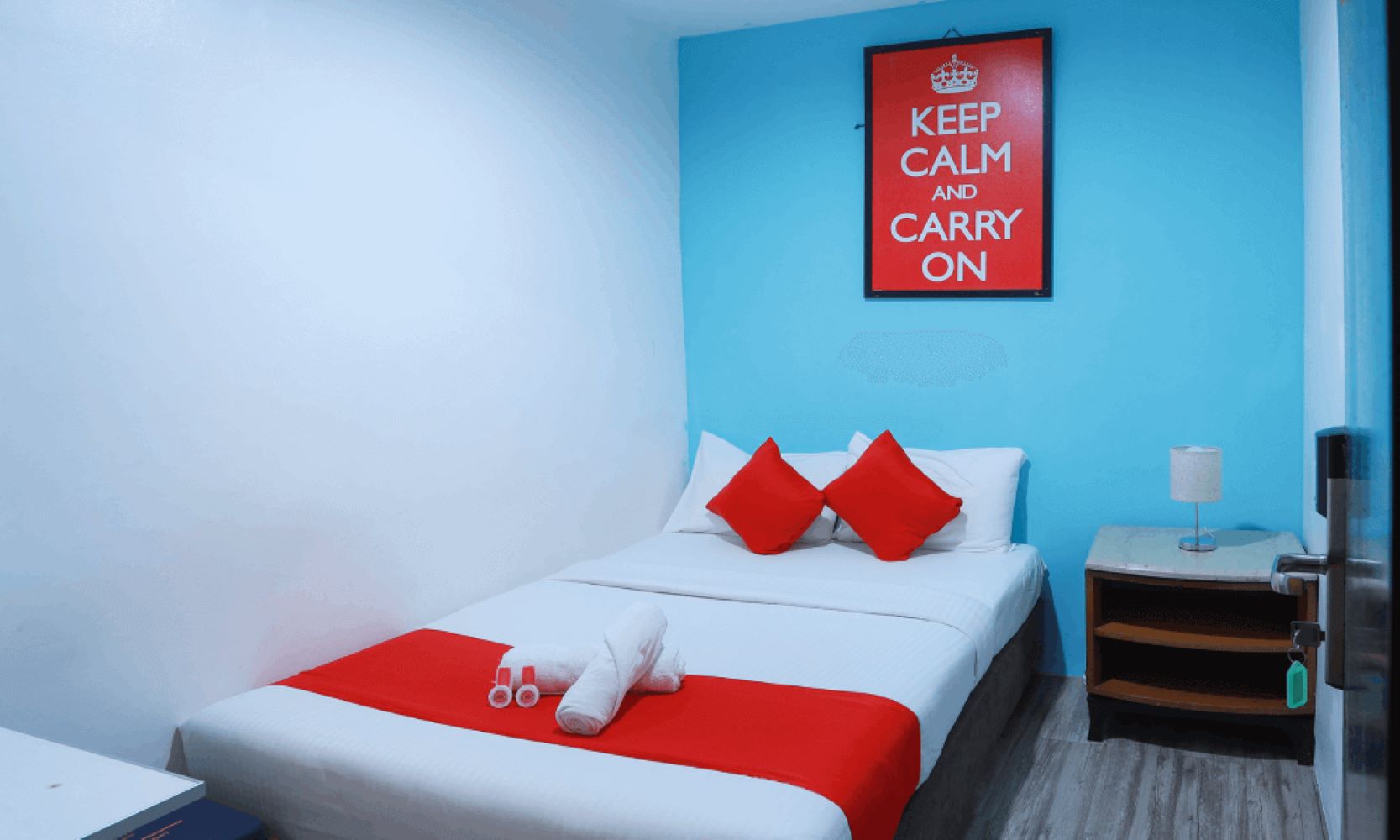 Queen Standard Room