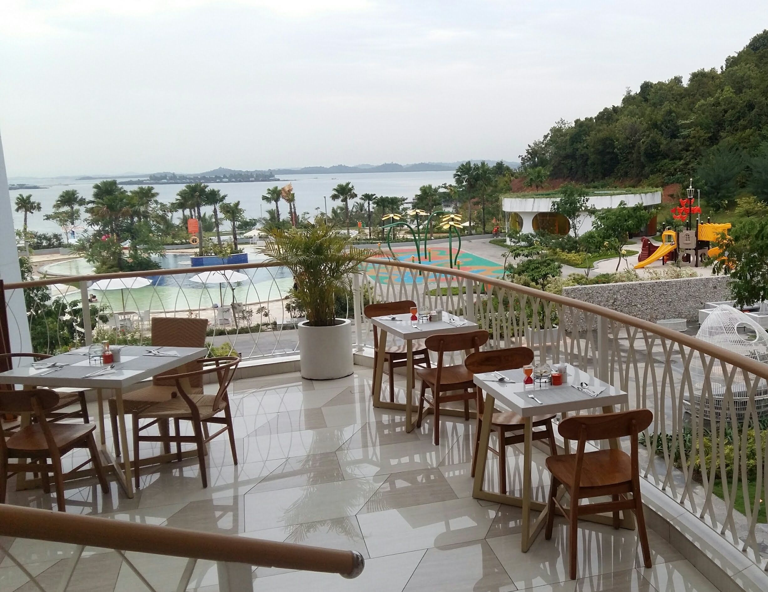 HARRIS Resort Barelang Batam, Batam Booking Murah Di Tiket.com