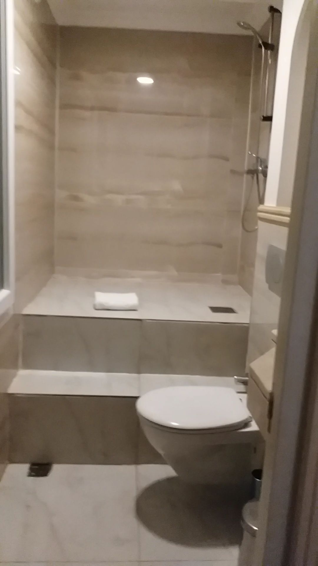 userImage-18