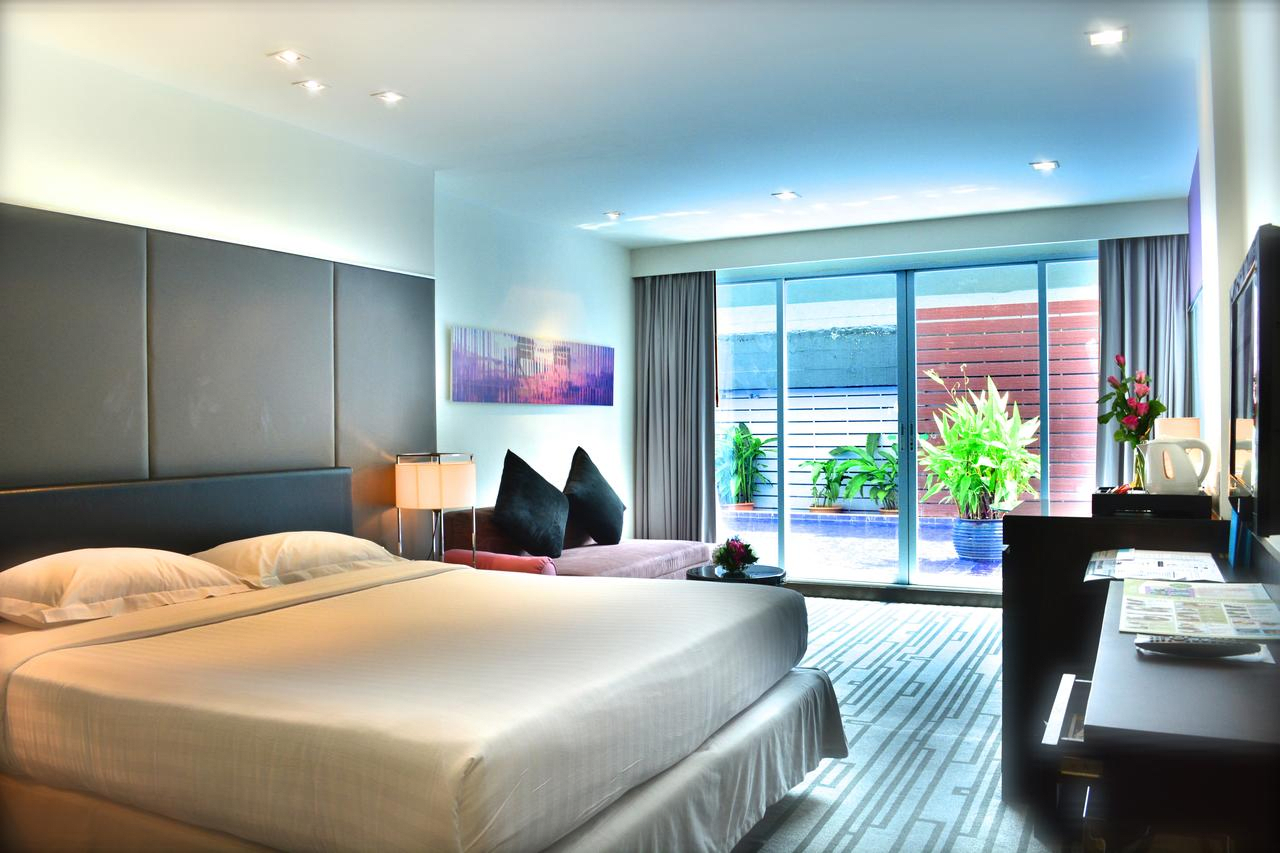 Kamar Deluks Double - Pemandangan Taman