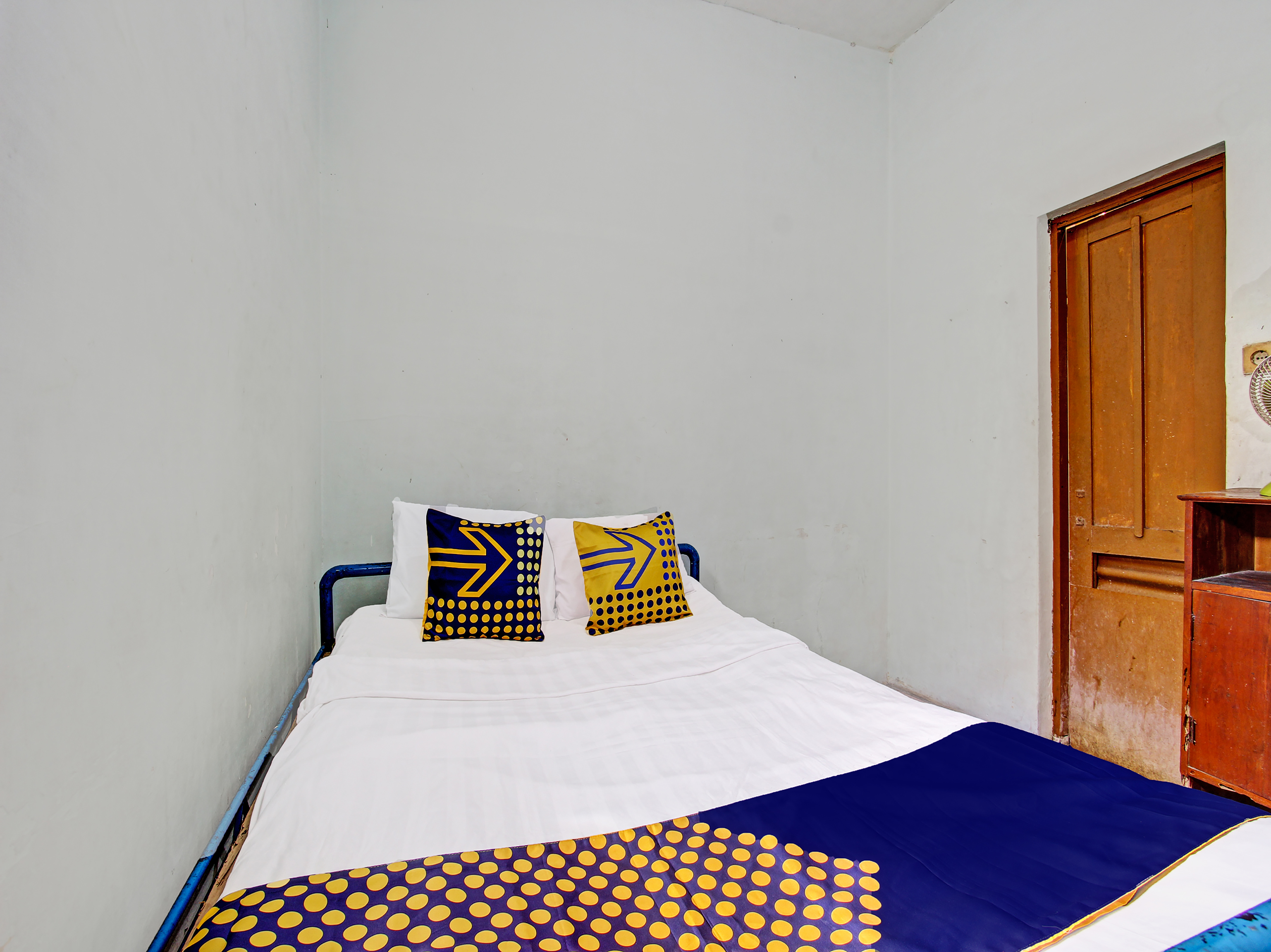 bedroom 16