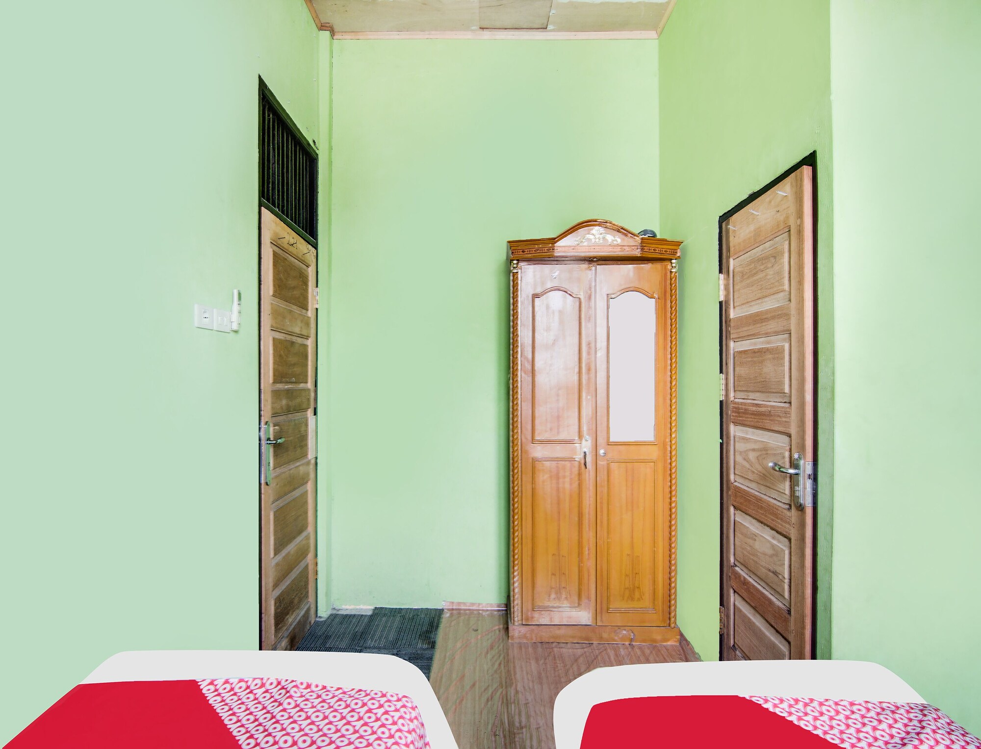 bedroom 11