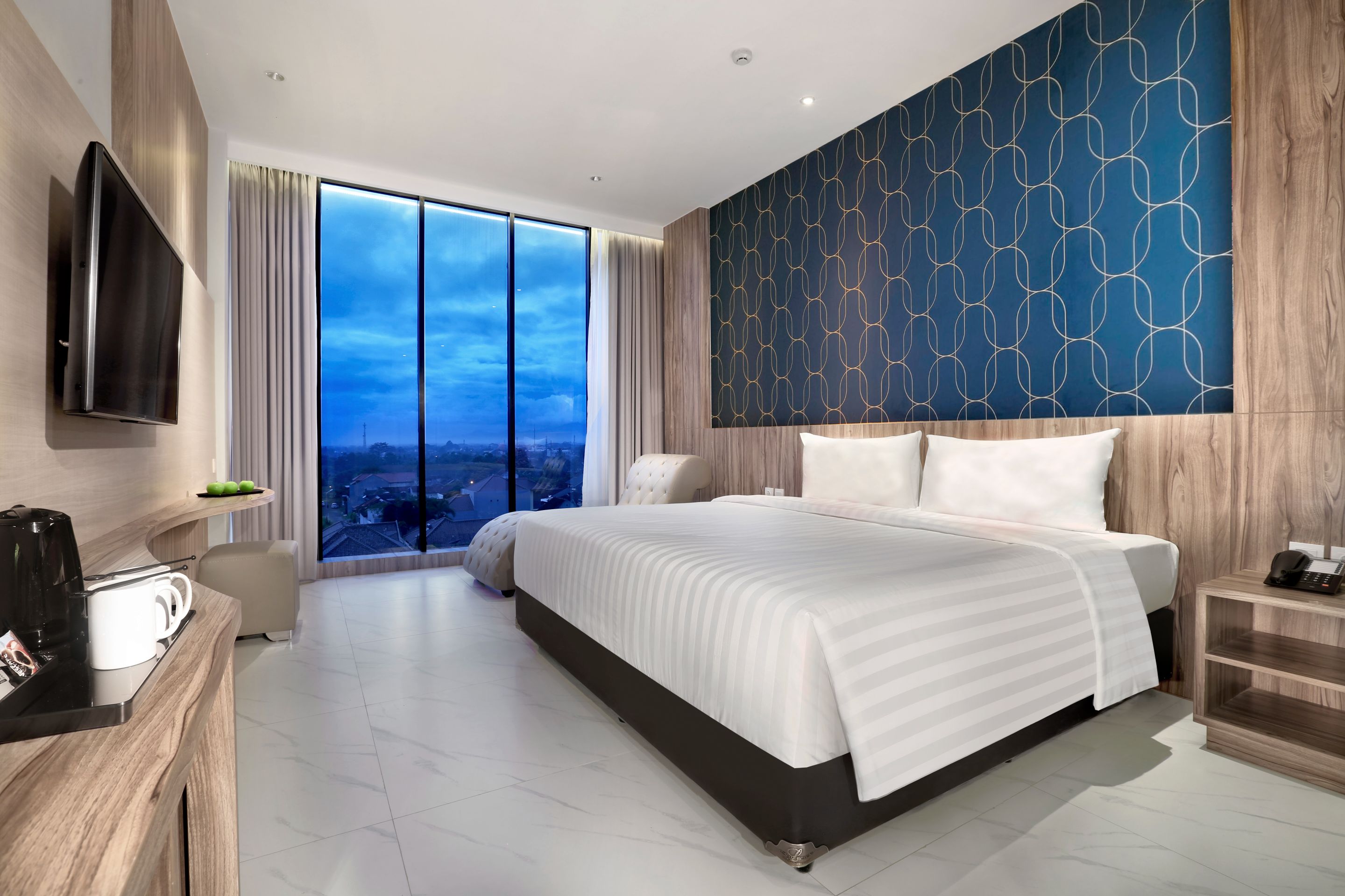 Double Deluxe Room or Other Beds - City View