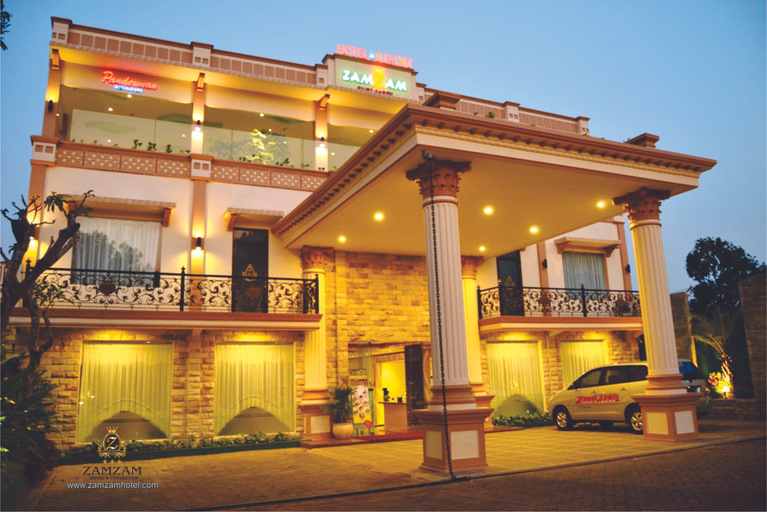 Villa Kusuma Agrowisata 3BR - Near tourist places, Malang Booking Murah