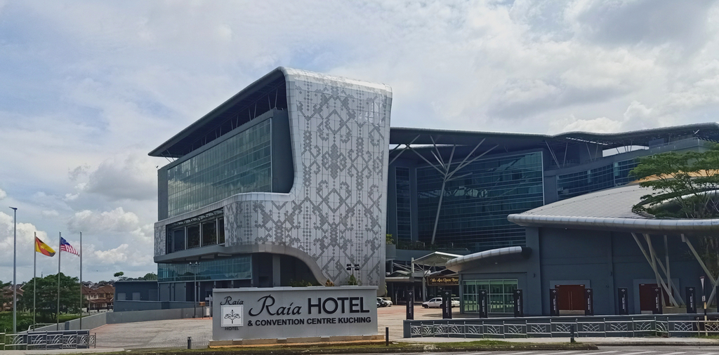 Raia Hotel & Convention Centre Kuching