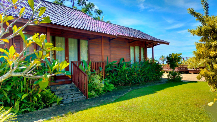 Sawarna Resort