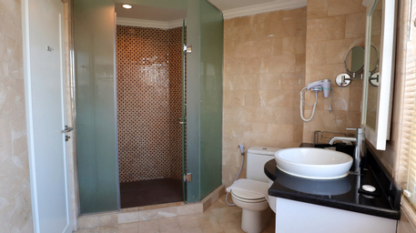Bathroom 3