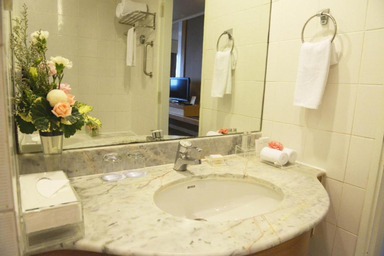 Bathroom 5
