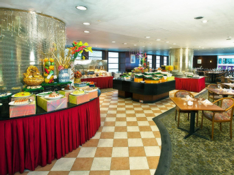 Food & Drinks