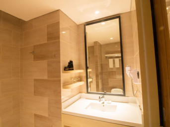 Bathroom 5