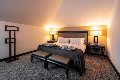 Bedroom 13