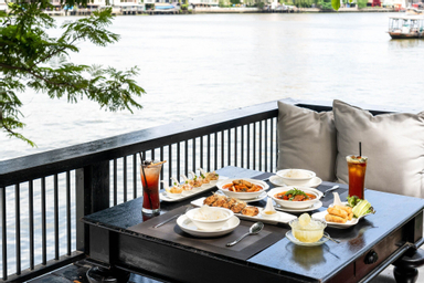 Food & Drinks