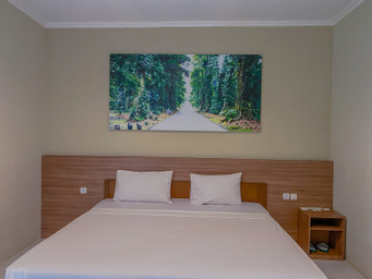 Bedroom 12