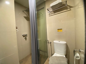 Bathroom 4
