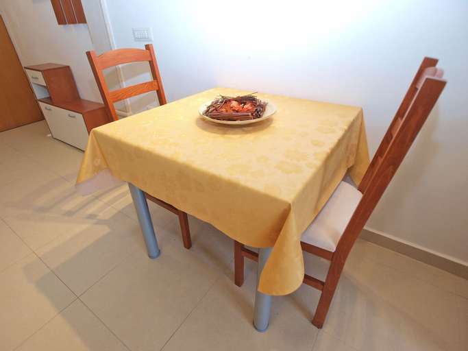 Apartments Elvis 1299, Vrsar
