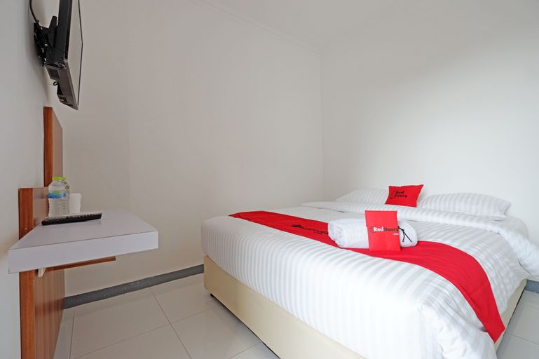 RedDoorz near Mall Ciputra 2, Semarang