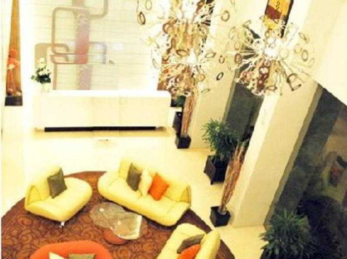 ibis Styles Solo, Solo