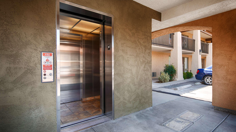 Best Western Plus A Wayfarer's Inn And Suites, Mohave