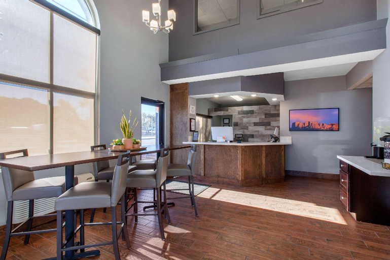 Clarion Inn, Mohave