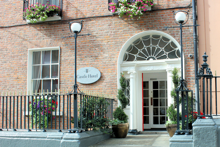 Castle Hotel,