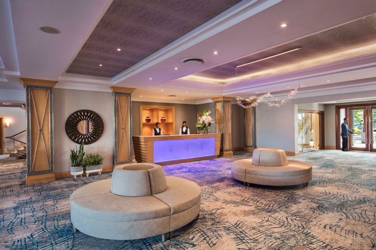 Le Suffren Hotel & Marina,