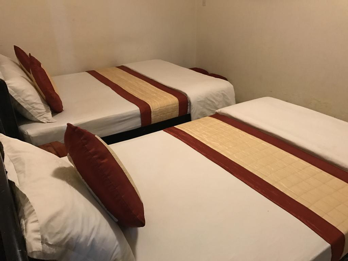 Canary Hotel, Huế