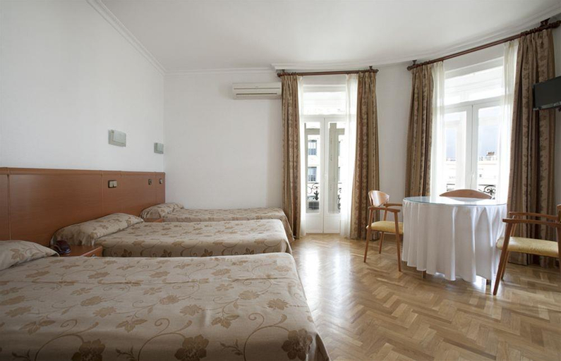 Hostal Luis XV, Madrid