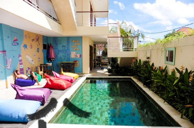 Home 21 Bali, Denpasar