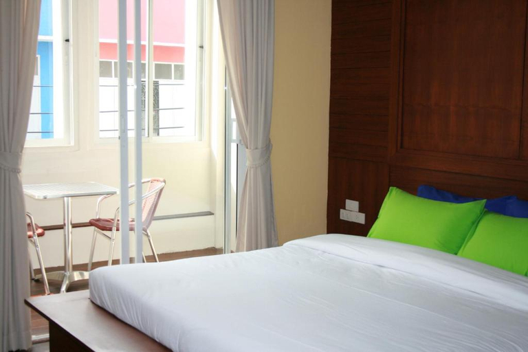Bedroom 18