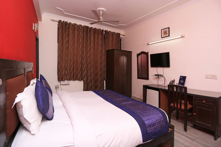 OYO 3251 Royal Inn, Gurgaon