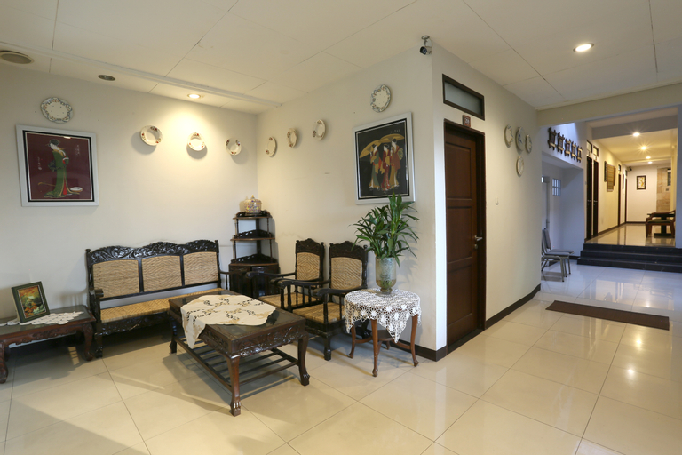 RedDoorz near Braga Street, Bandung