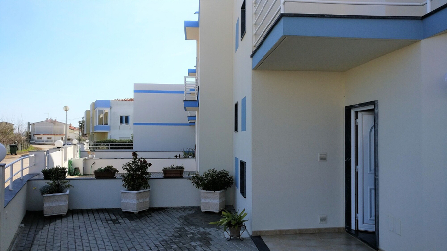House With 3 Bedrooms in Lourinhã, With Enclosed Garden and Wifi - 1 k, Lourinhã