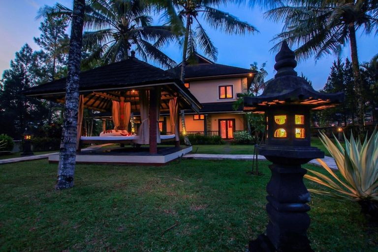 Villa Grand Artos, Magelang