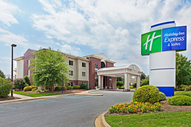 Holiday Inn Express Hotel & Suites Brevard, Transylvania