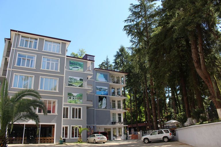 Hulus Hotel, Batumi