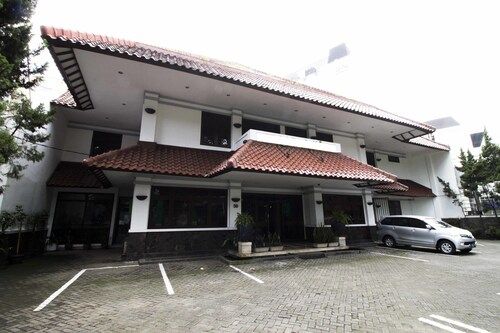 RedDoorz @ Dago, Bandung