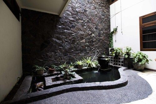 RedDoorz @ Dago, Bandung