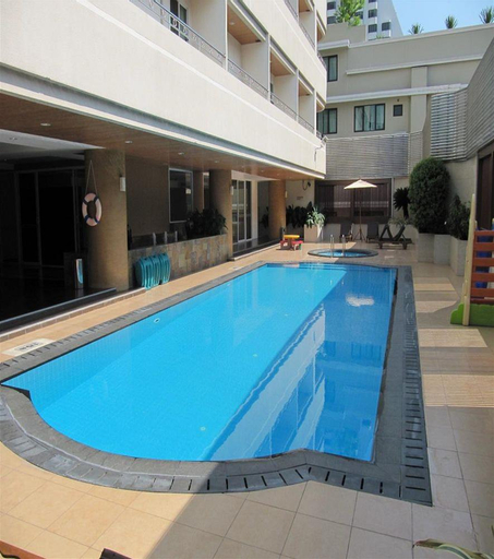 S.M. Grande Residence, Khlong Toey