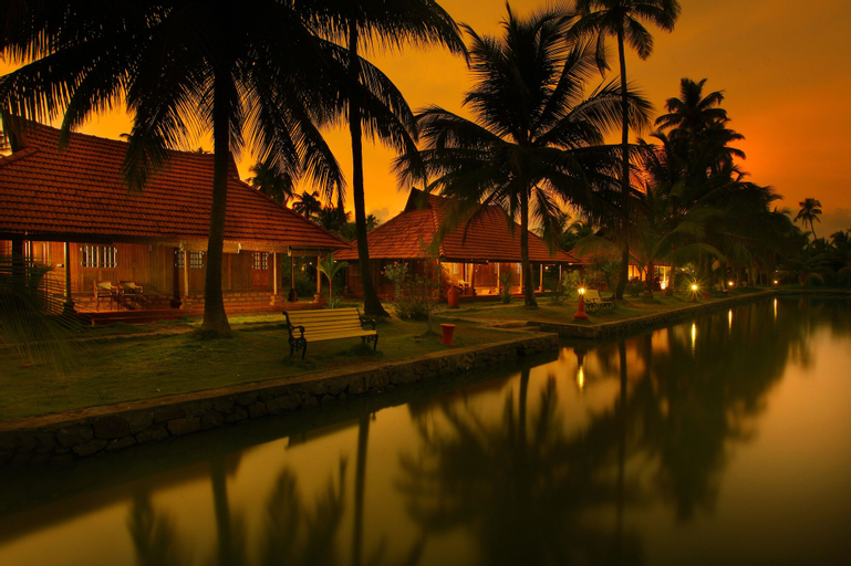 Kondai Lip Backwater Heritage Resort, Alappuzha