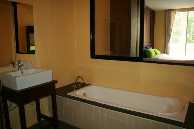 Bathroom 20