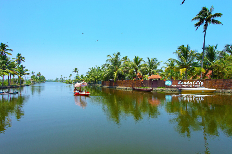 Kondai Lip Backwater Heritage Resort, Alappuzha
