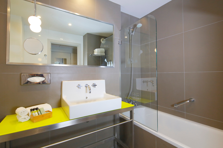 Bathroom 7